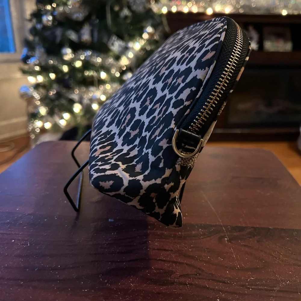 Christian Dior GWP Crossbody - Picture 4 of 8